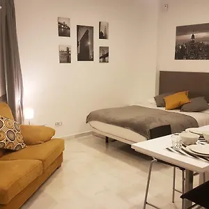 https://alcazaba-home-city-centre.hotelsinnerja.org